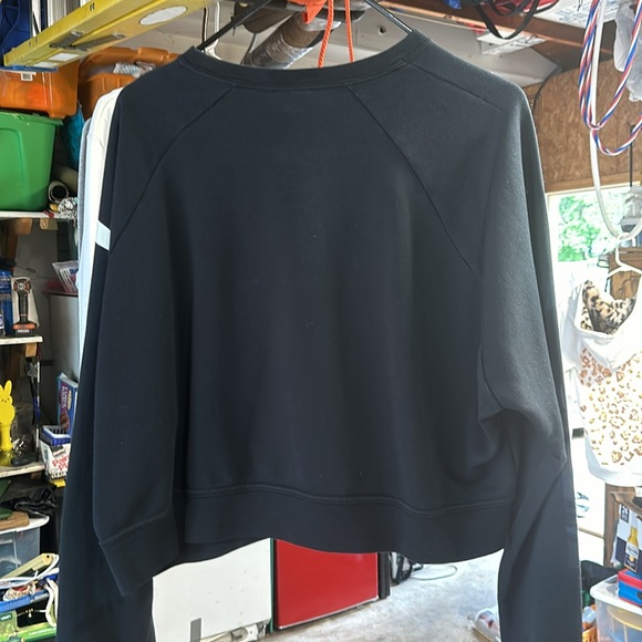 NIKE crop sweatshirt - Picture 2 of 2